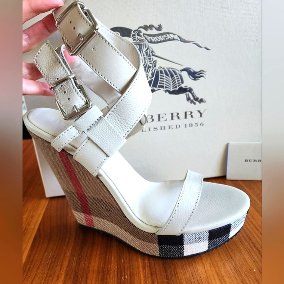 Brand New Burberry Brit Check White Leather Wedge Women Sandals 38.5 8.5 - Picture 1 of 13